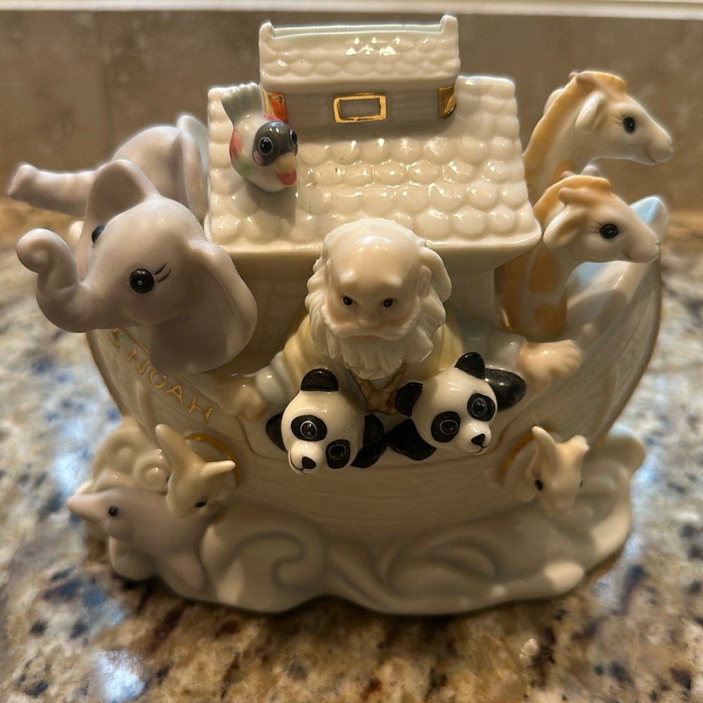 Noah’s Ark By Lenox Bank